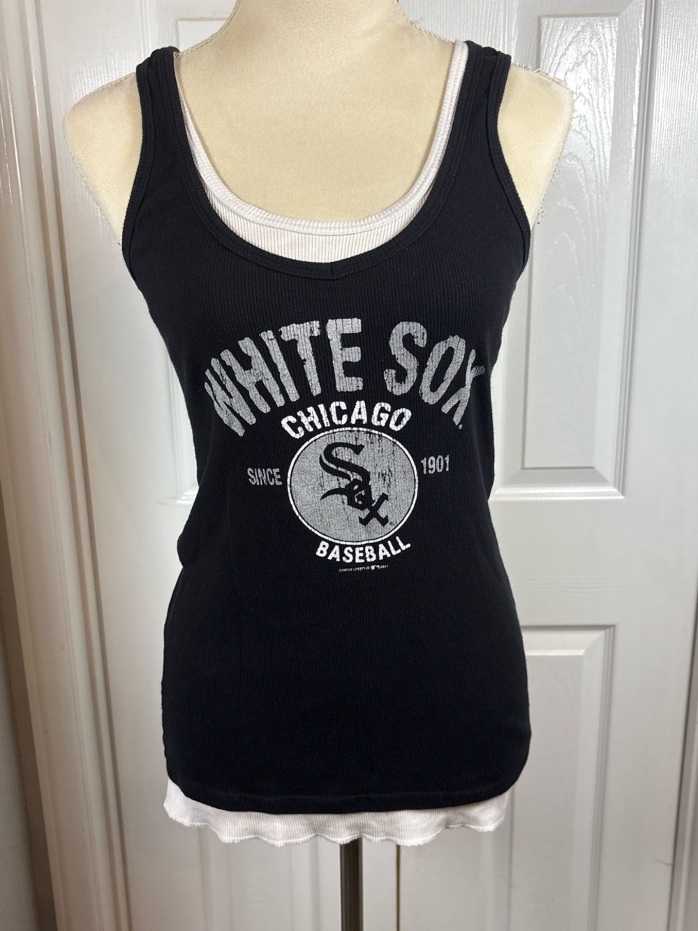 Chicago White Sox Women's Black Graphic Ribbed Tank Top